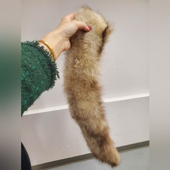 Real Fur Collar - Picture 3 of 4